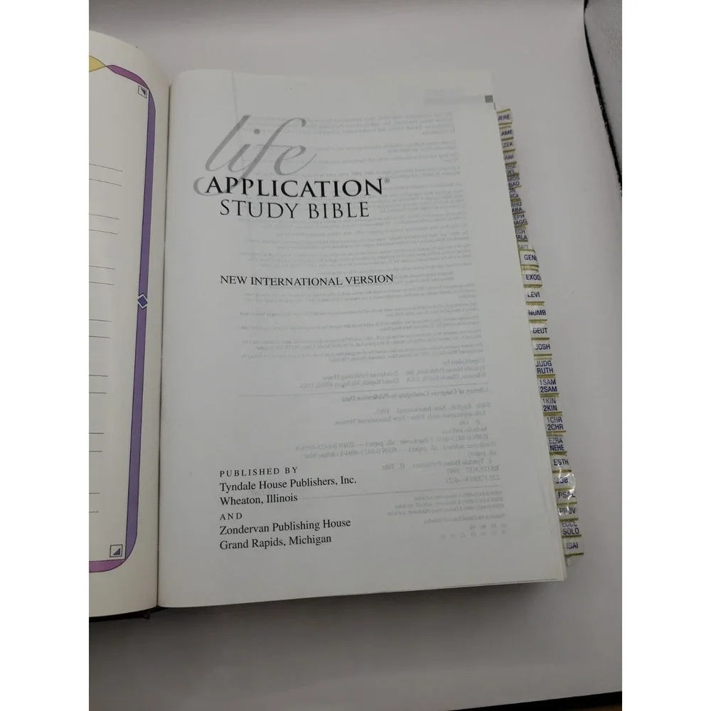 Life Application Study Bible New International Version Burgundy Hardcover‎